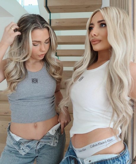 Saffron Barker naked pornstar pictures