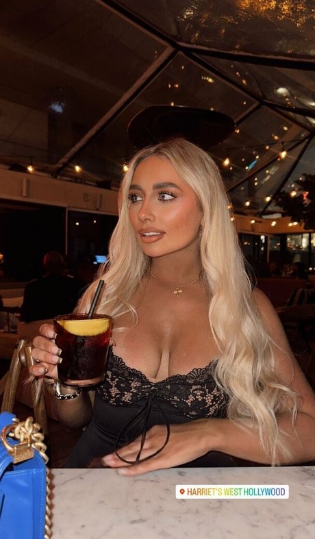 Saffron Barker pretty actress gallery