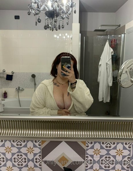 heresaredhead art star archive