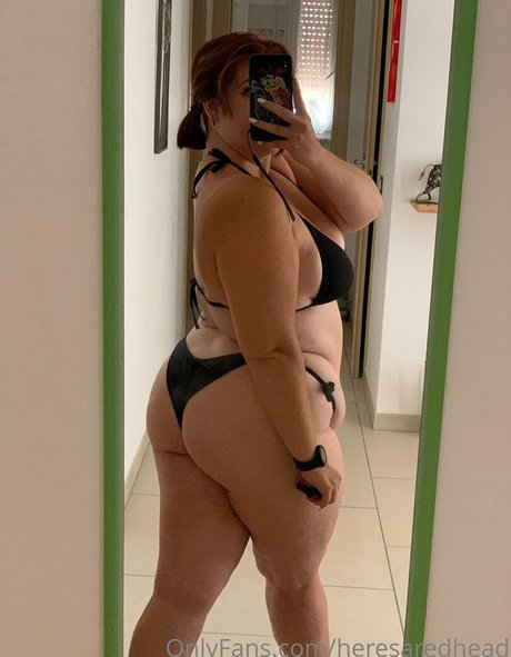 heresaredhead hot star pic