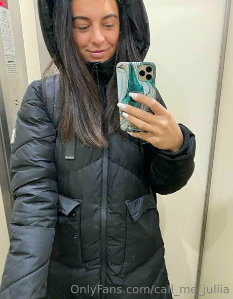 call me juliia star top image