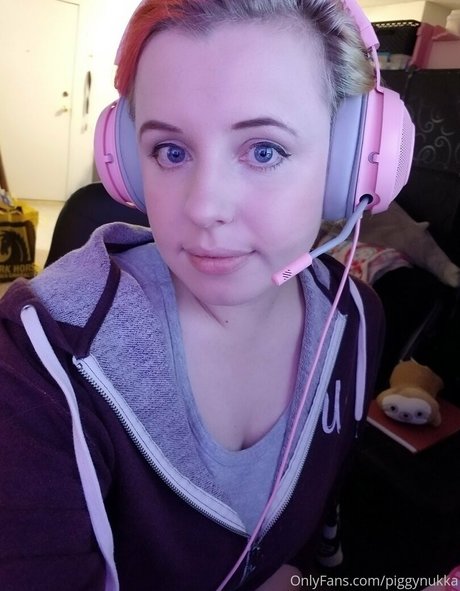 piggynukka star beautiful picture