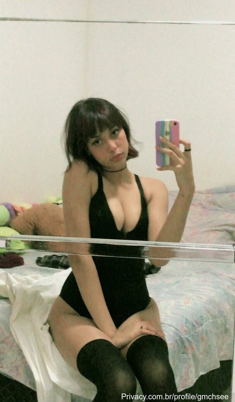 Lai Osaki erotic model image