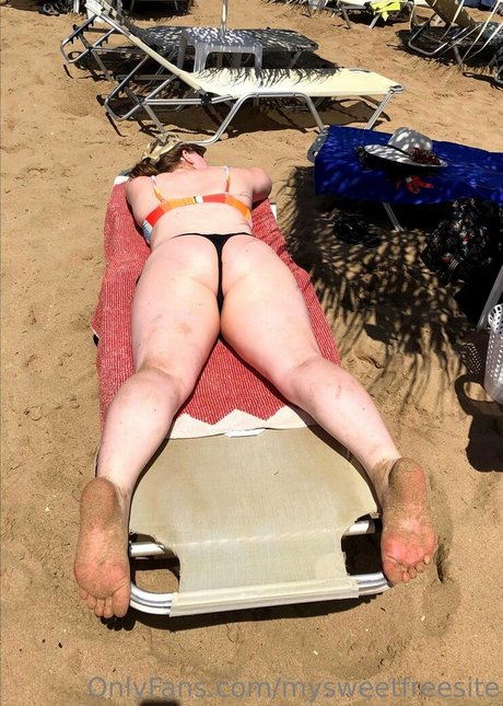 leggings onlyfans free nude photo