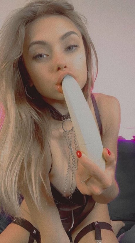 Cherrishluluu model perfect gallery