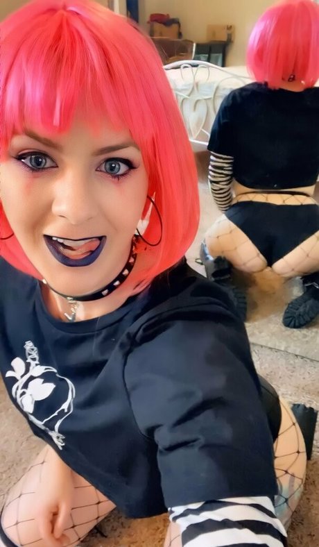 blonde secretary onlyfans sex picture