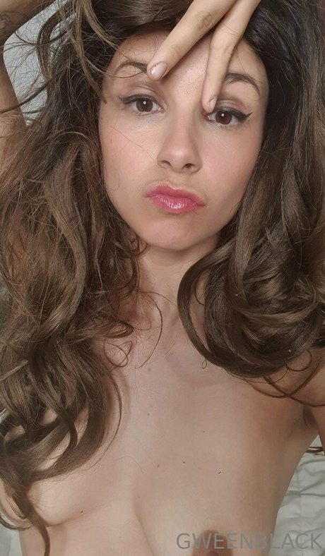 gweenblack star naked archive