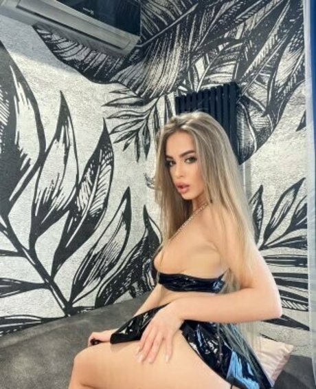 cutie alice nude model pics