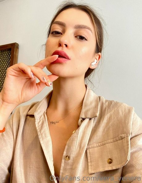 mom daughter onlyfans nudes photos