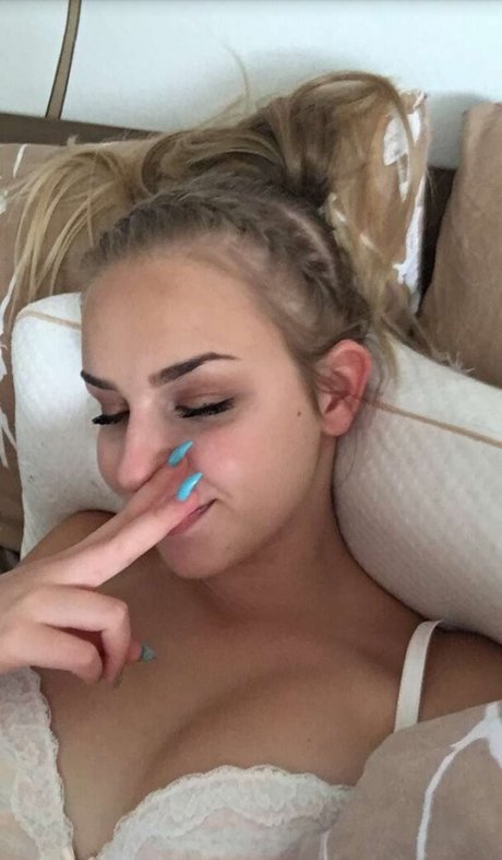 body onlyfans beautiful naked photo