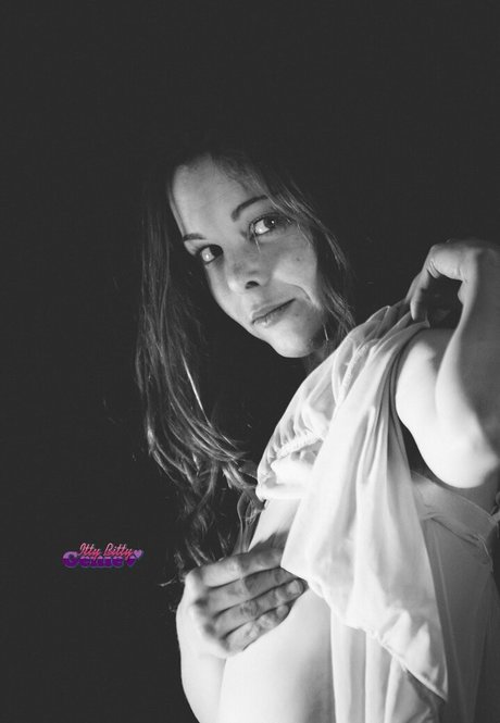 tinymorganteafree nude actress photos