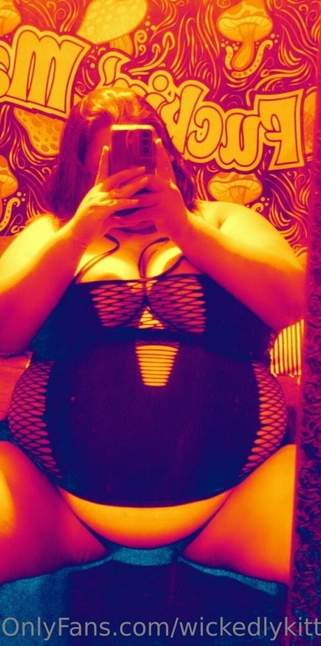 wickedlykitten nice actress galleries