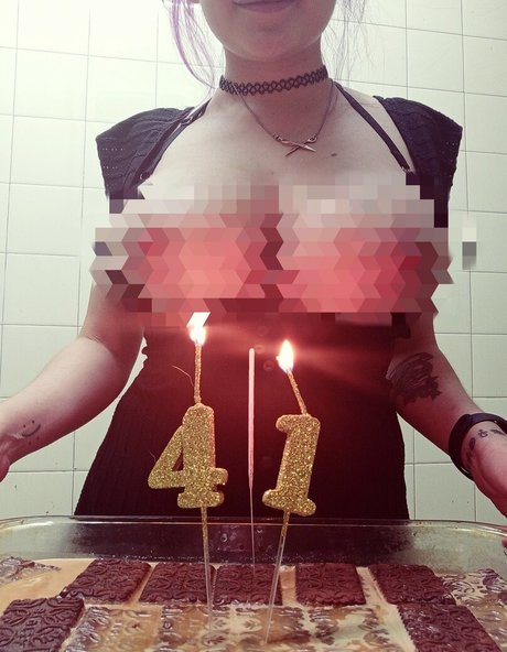 cabaretpanda pornstar nude picture