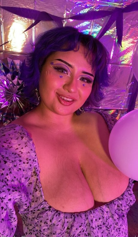 oppaifreebiewaifu model adult photo