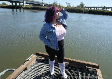 oppaifreebiewaifu model pretty galleries