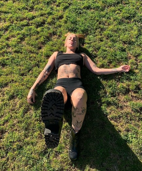 petite slut onlyfans free naked archive