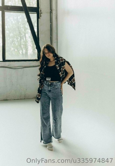 jessy nanny naked actress img