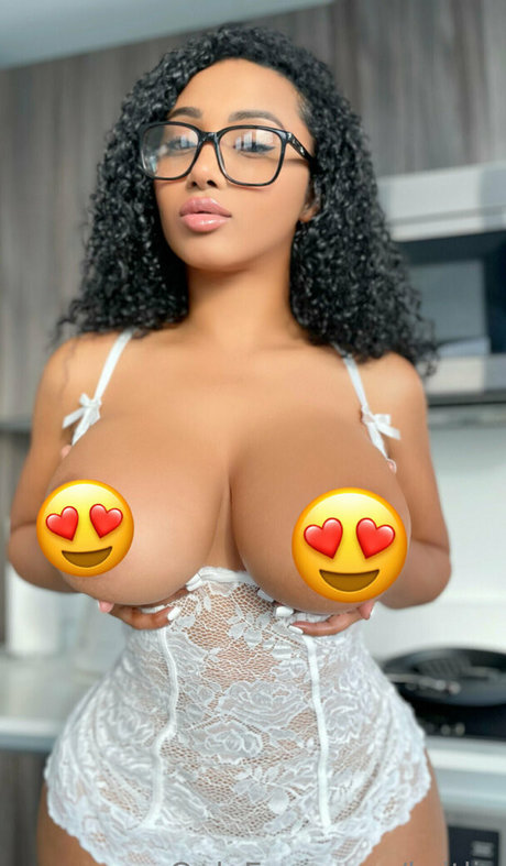 britliv sex model pictures