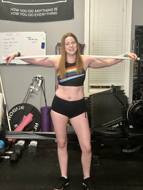 bootyshortsgirl star sexy galleries