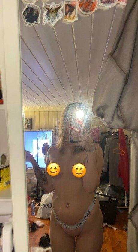 tiny onlyfans free xxx pic