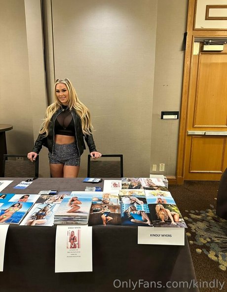 tiny asian onlyfans art naked pics