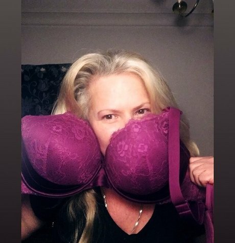 uniquilyyours star pornographic pic