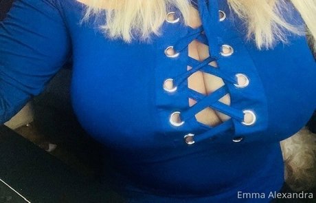 uniquilyyours porn model image