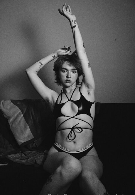 mar lotov star image