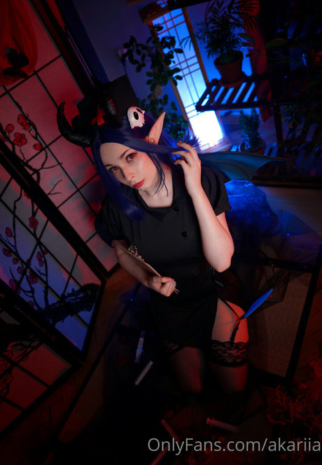 akariia nude actress img