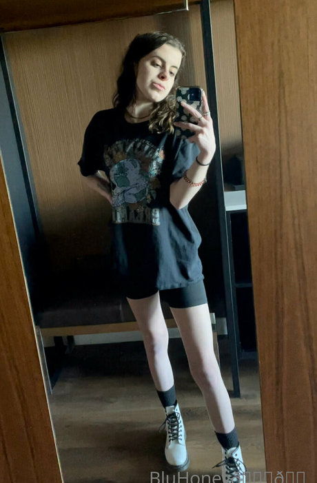 blufire999 star porn picture