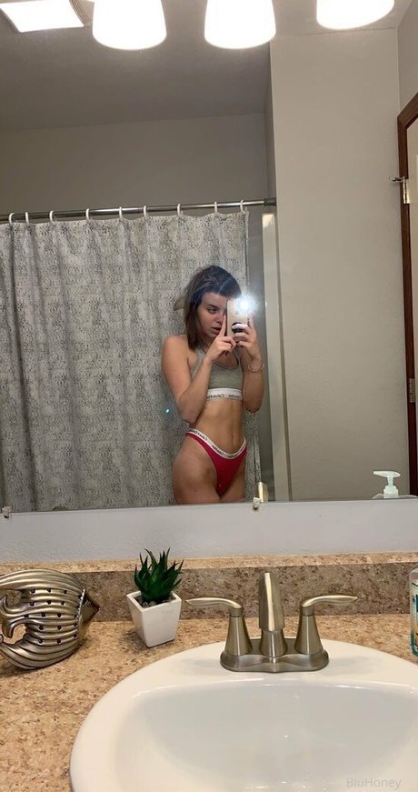 blufire999 beautiful pornstar picture