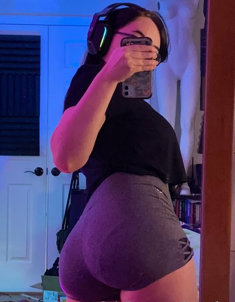 faintofart star pornographic image