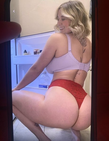 Saterra St Jean art star photos