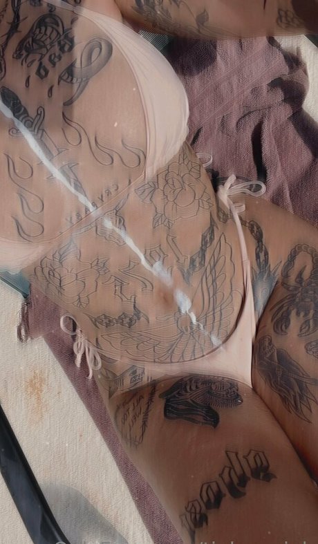 tiuhmariuh perfect model image