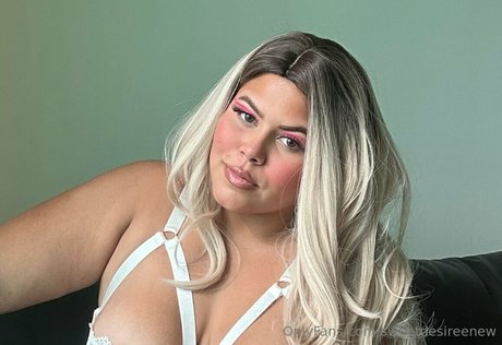 sweetdesireenew erotic model picture