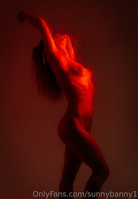 sunnybanny1 hot actress img