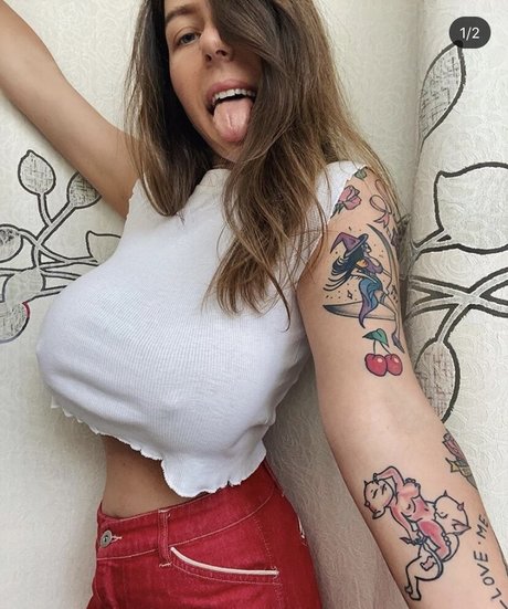 curvy shemale onlyfans free sexy images