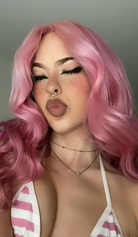 queennkaitlynn naked pornstar galleries