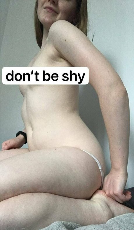 sexymissmefree model erotic pic