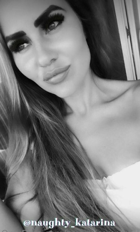 sexymissmefree model art gallery