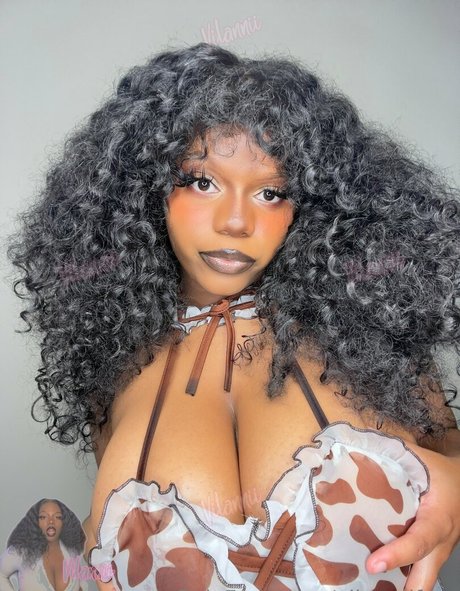 vilanniifree star nude archive