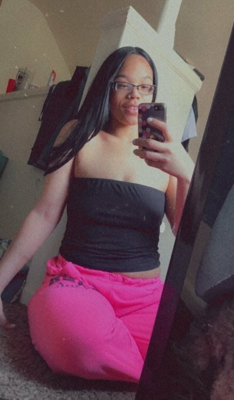 plumtheprincess art star photo