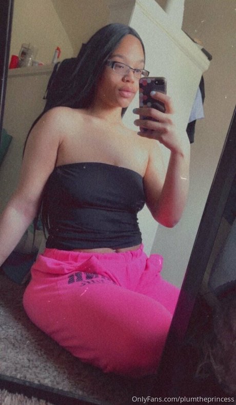 plumtheprincess hot pornstar picture