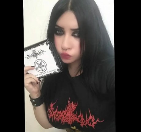 Moniikahr1 pornstar free picture