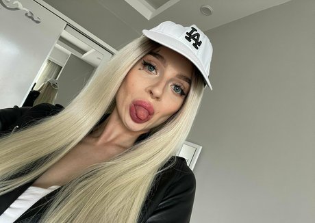 teen cum onlyfans hd photo