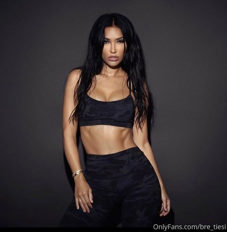 bre tiesi star erotic photos