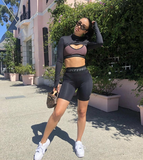 bre tiesi hot model galleries