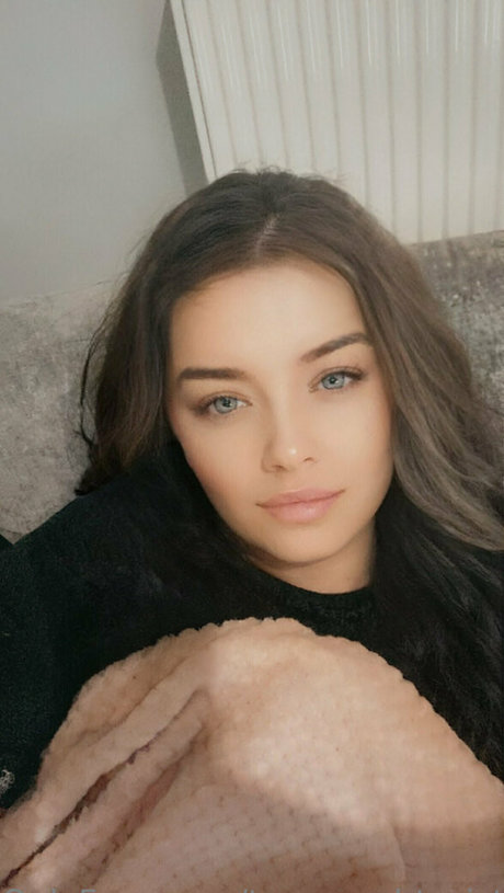 twonaughtysisters best star picture