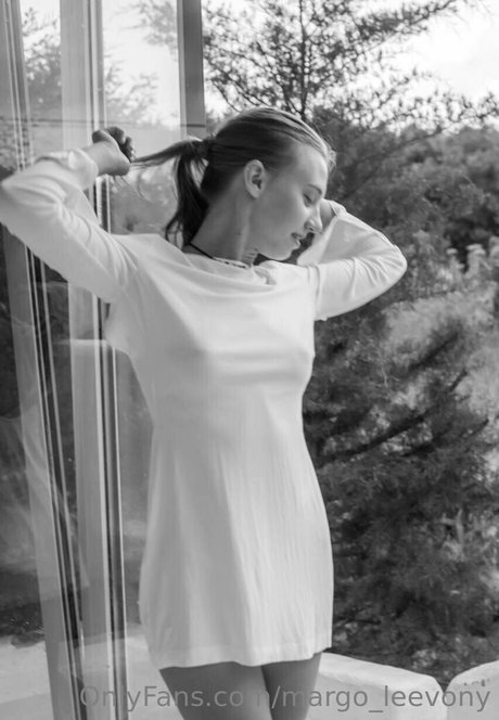 feet milf onlyfans exclusive image