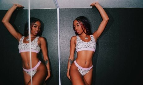 yourfavbubblebuttt free model gallery